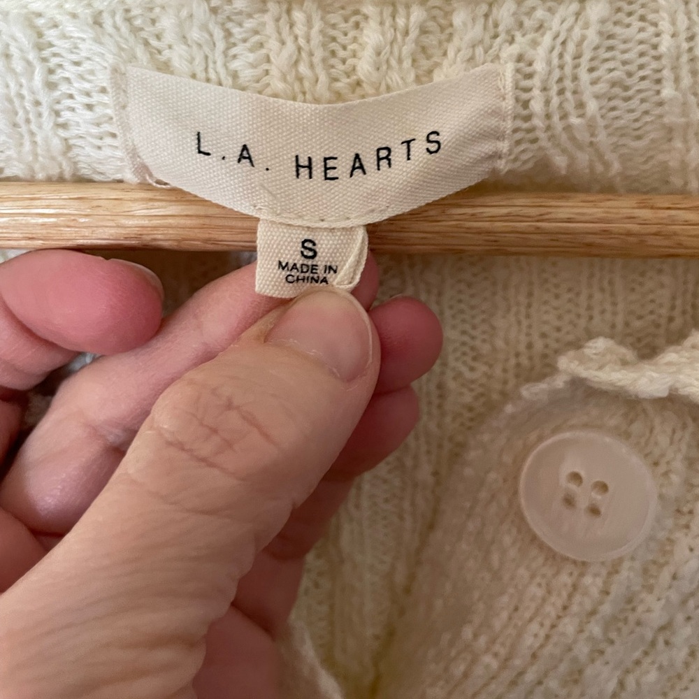 LA Hearts cropped V-neck cardigan ribbed knit design long sleeves button-up Sz S - Picture 2 of 4